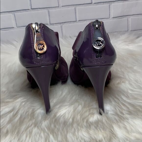 Michael Kors Burgundy Suede Platform Heels Sz 7 - Picture 3 of 6